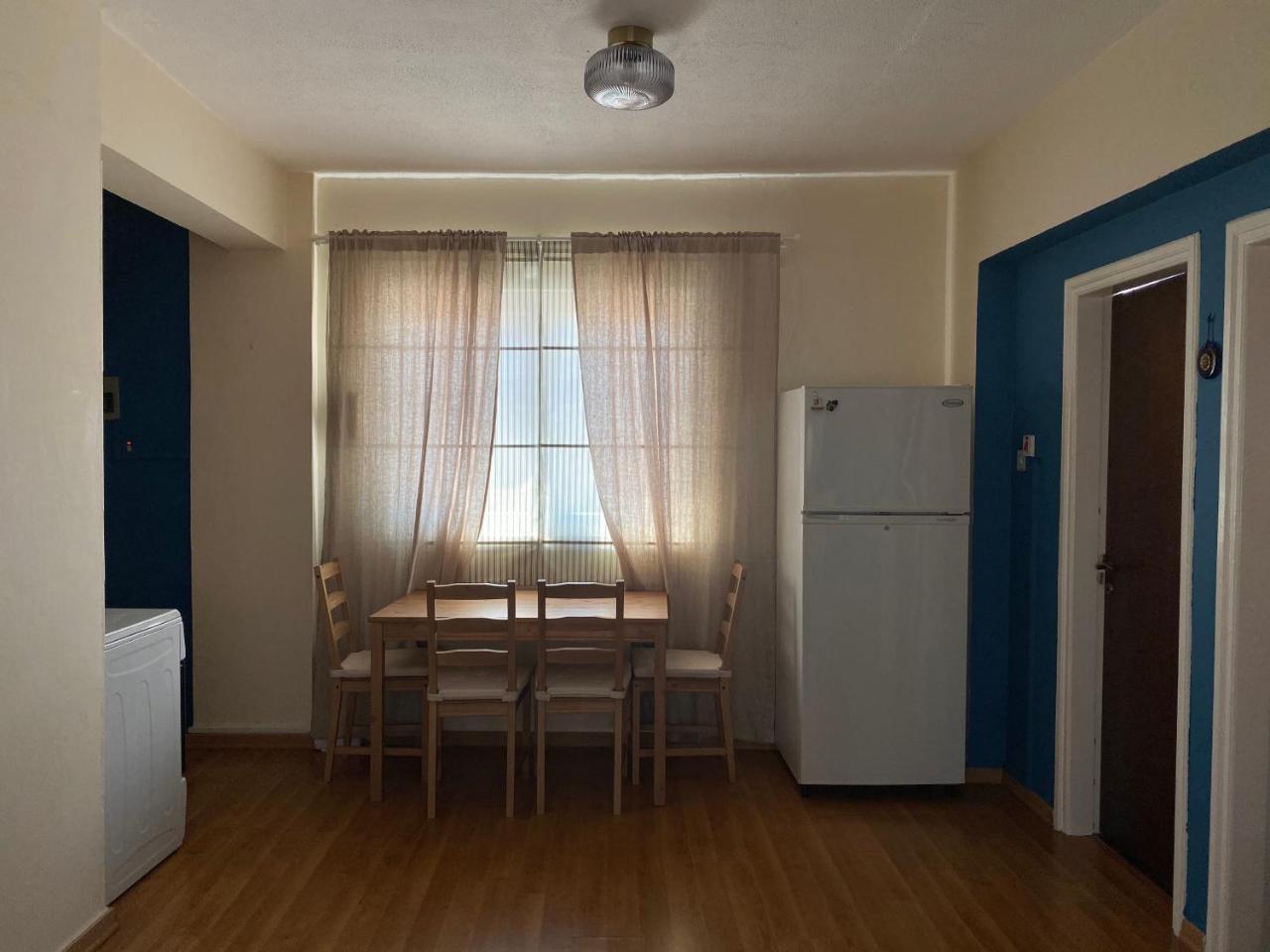 Lovely , Cozy , Modern Seaside Apartment 1