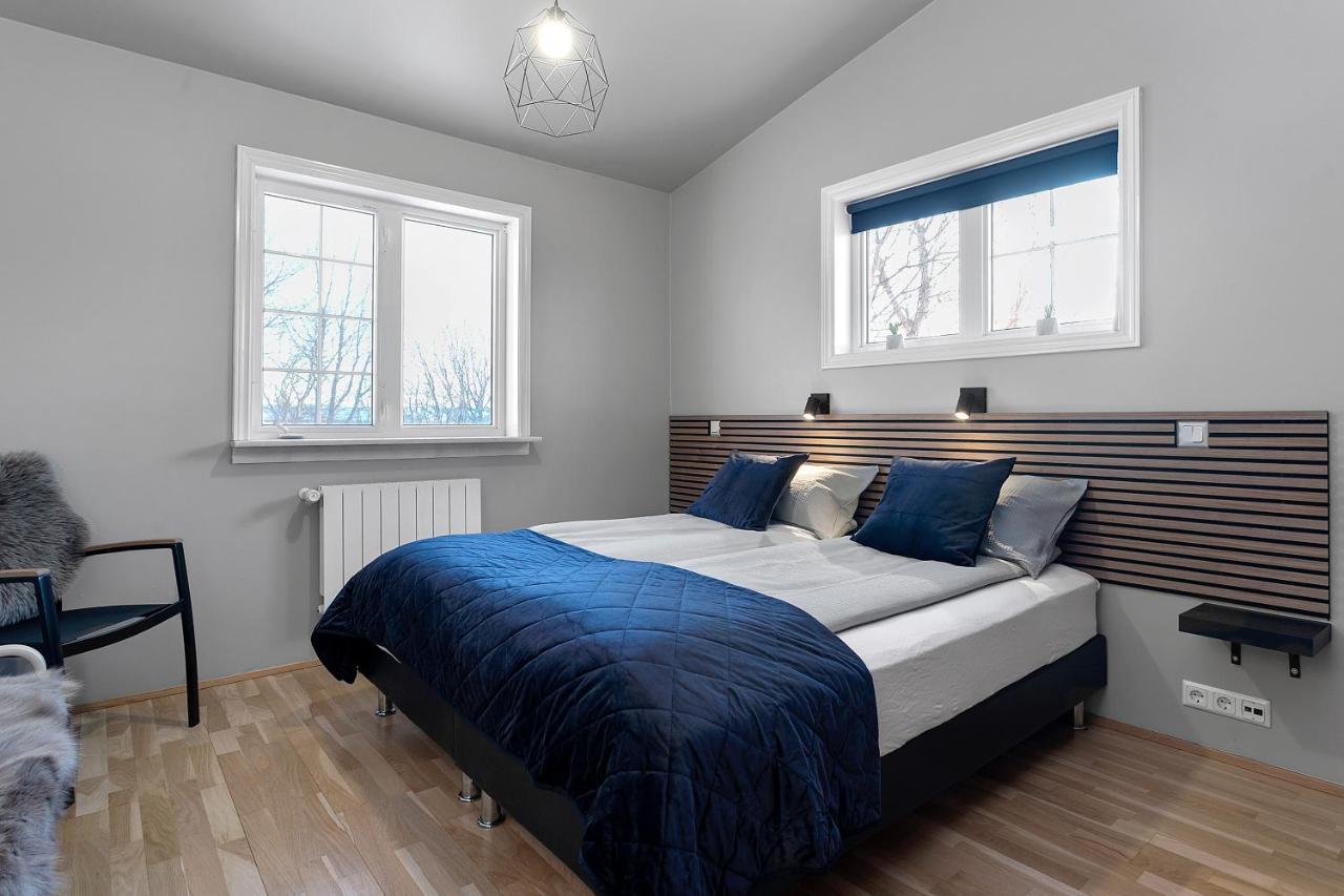 Iceland Inn Lodge, Entire Place with Hot Tub. 2