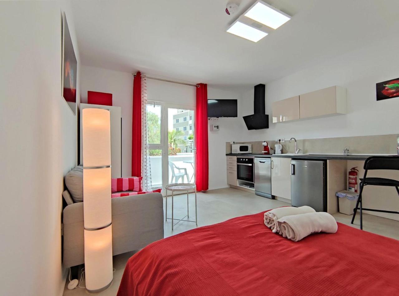 Fantastico Studio with Balcony 1