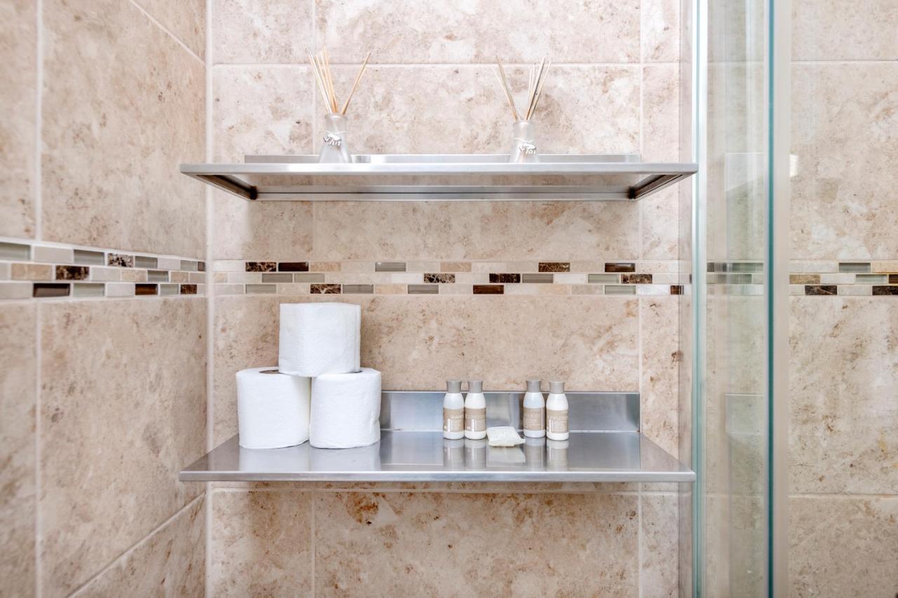 Soho Central Apartments 2