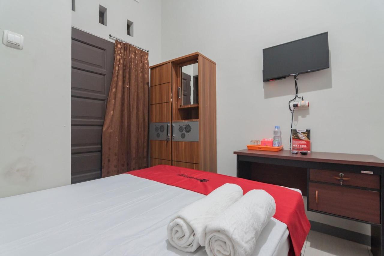 A&B Guesthouse by Reddoorz 1