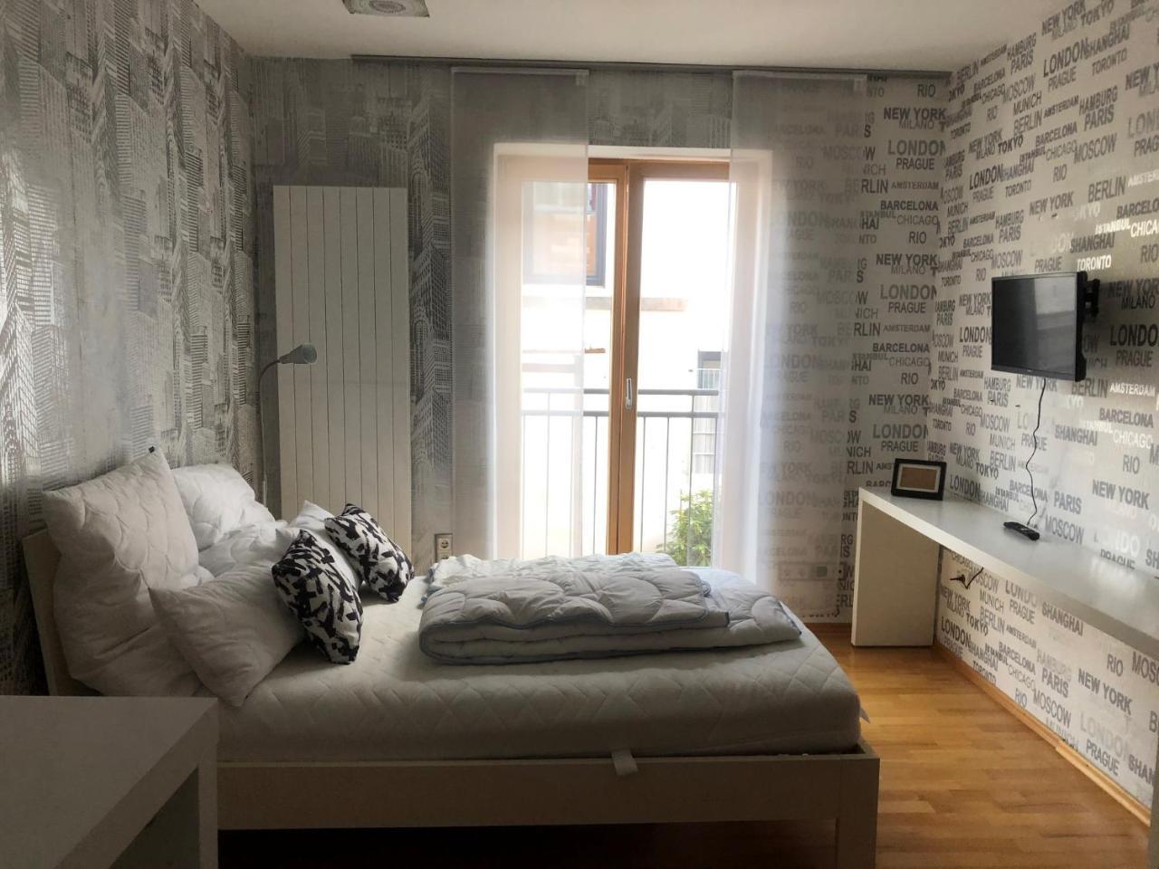 Room Near Bmw, Knorr Bremse, Wacker Neuson