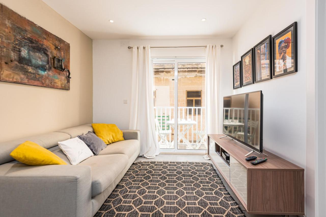 Sliema Smart Seaview Apartment