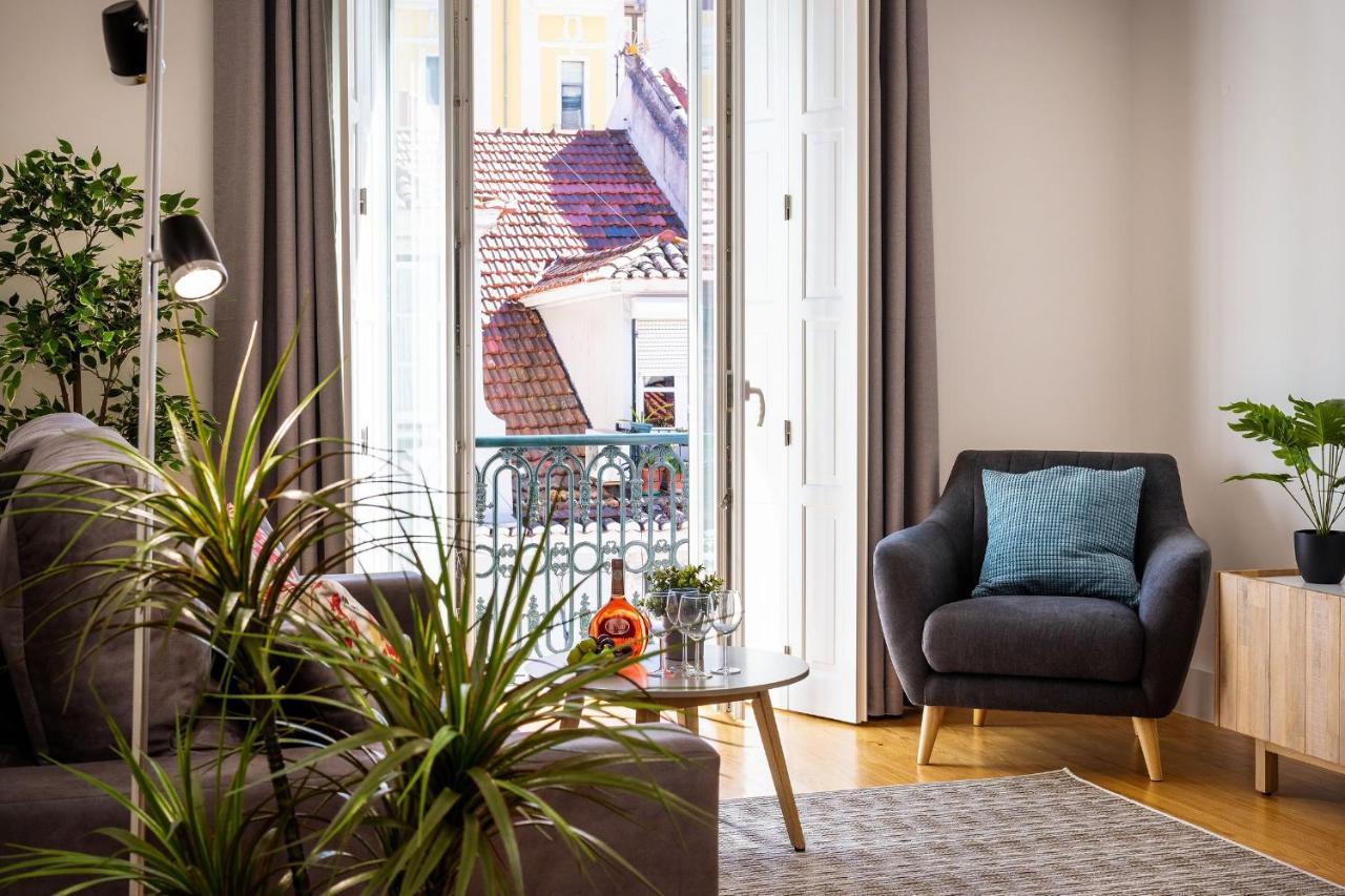 Amazing 1bdr Apartment in Chiado by Lovelystay 1