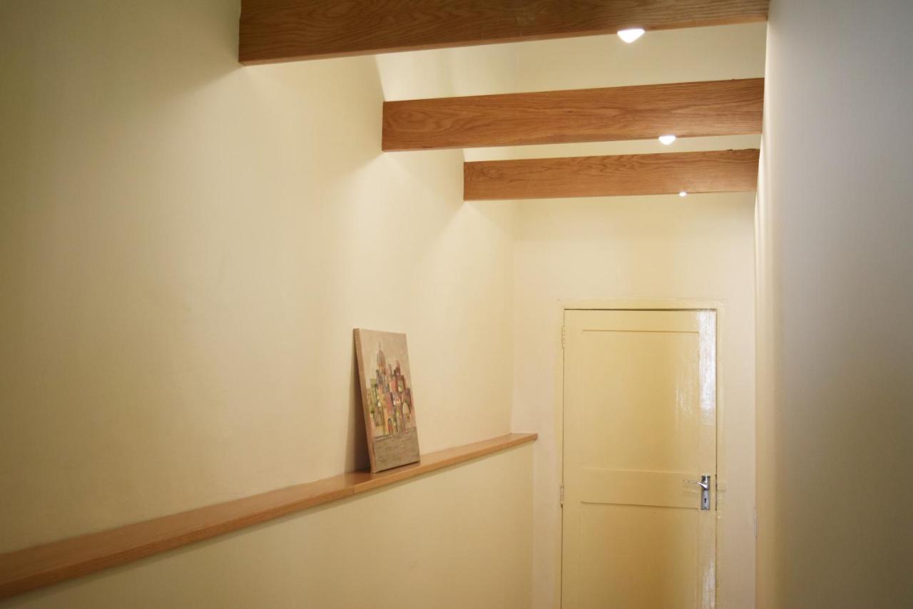 Valletta Mint Apartment 1 2