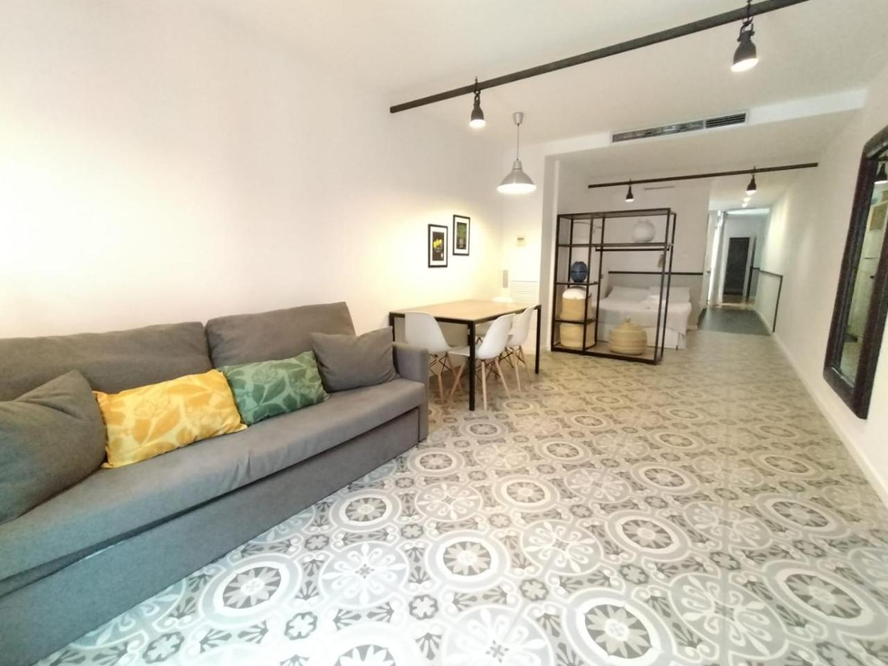 Ssg Liceo Apartments