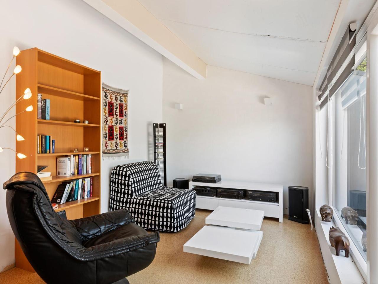 Sun Kissed Villa in Kobbegem with Private Garden 2