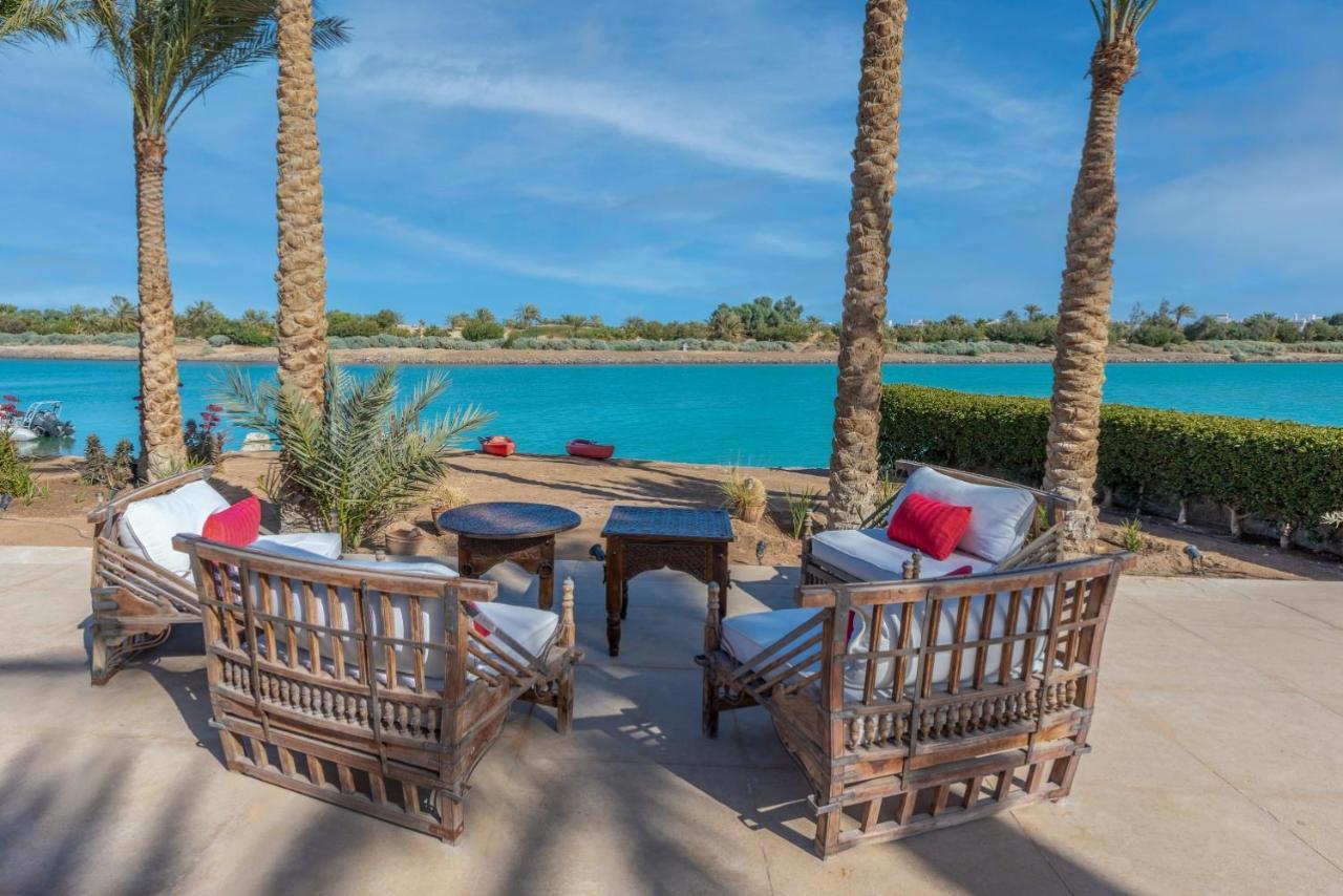 Chic 3br Villa West Golf with Pool, Lagoon View & Guest House 2