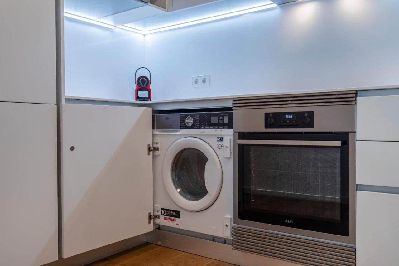 Fabulous 2 Bedroom by Innkeeper (Adults Only)