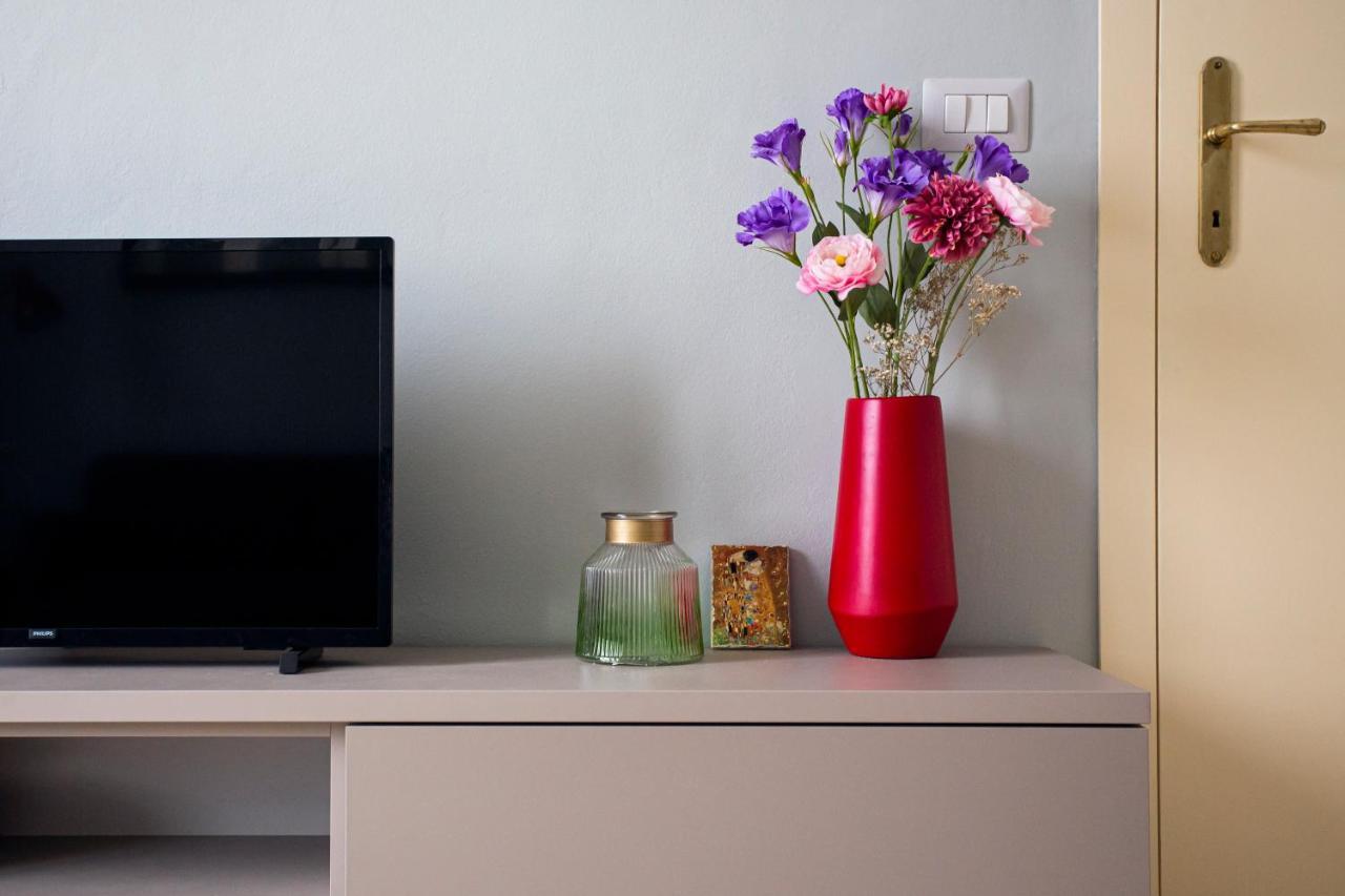 Your Nest in Milan - Via Cantoni (Adults Only)