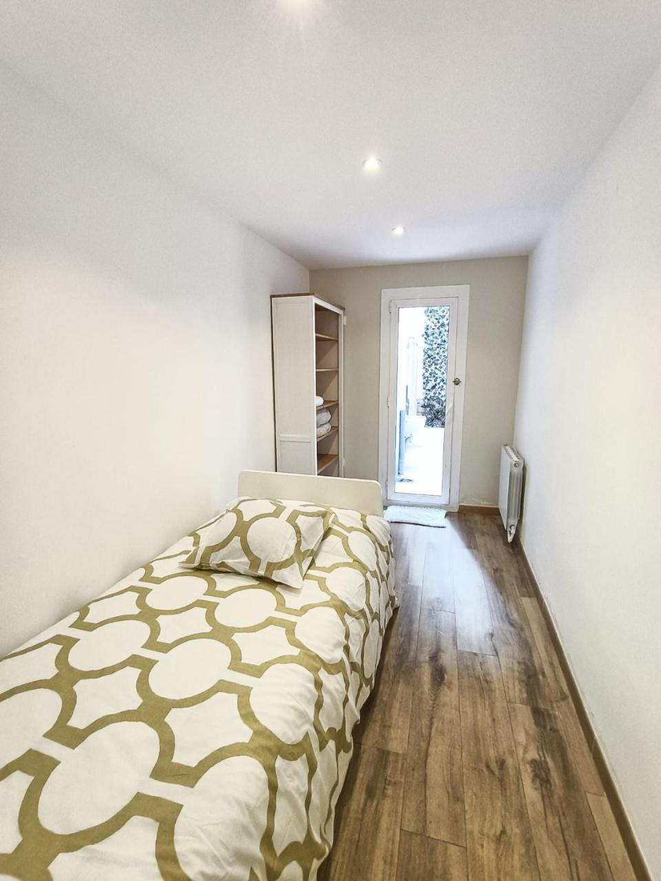 Colors Fira Gran Via 2