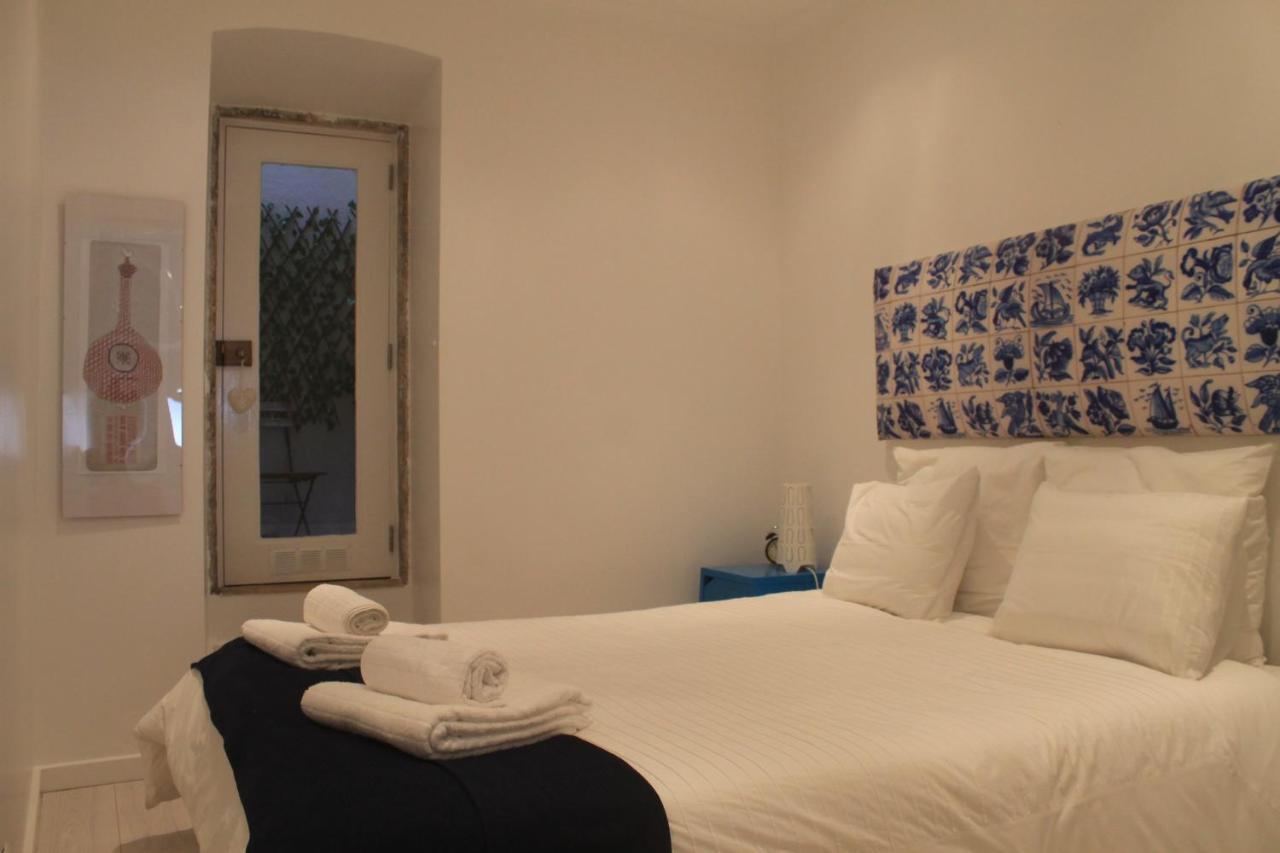 Bairro Alto 27 (Adults Only) 2