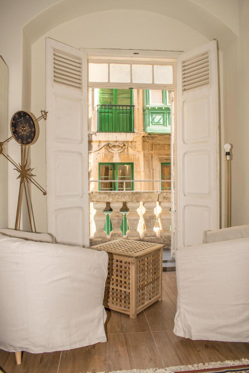 Vincenti Strait Street Suite (Adults Only) 2