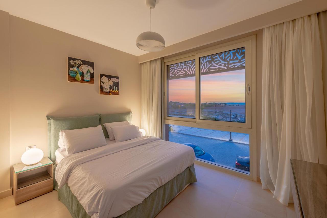 Mangroovy 2 Bedroom Sea View Apartment, Pool & Beach (Adults Only)