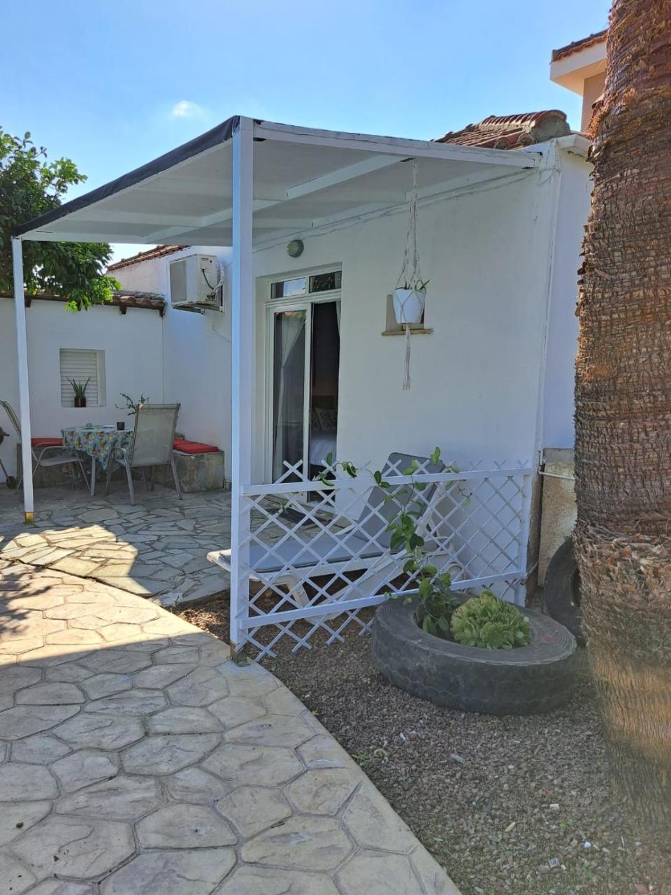 Mediterranean Poolside Garden Cottage 2