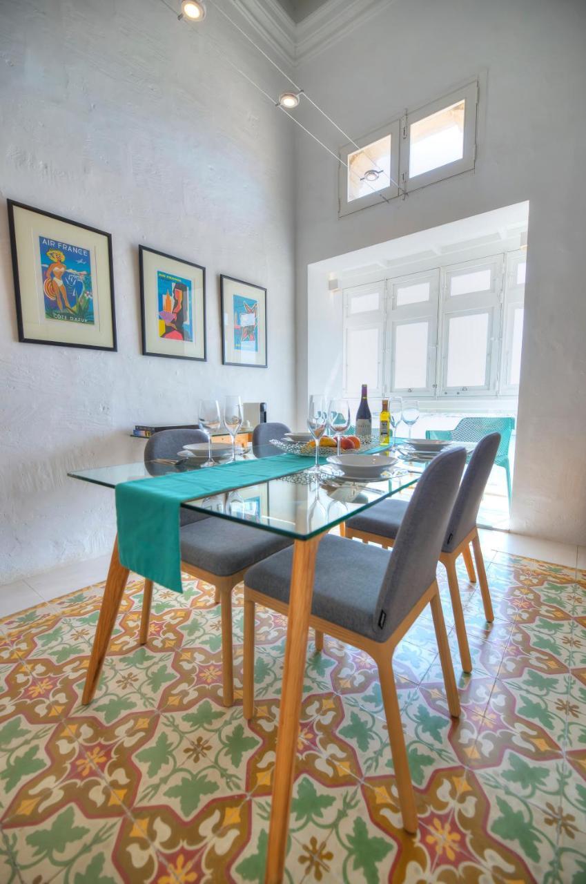 Spacious Maisonette with Spectacular Views Ibri1-1 1