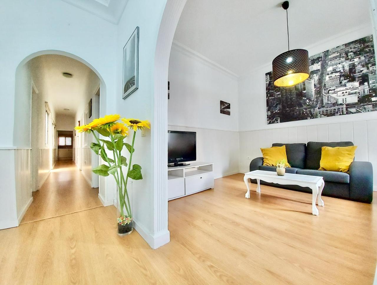 Palm Street Apartment 2