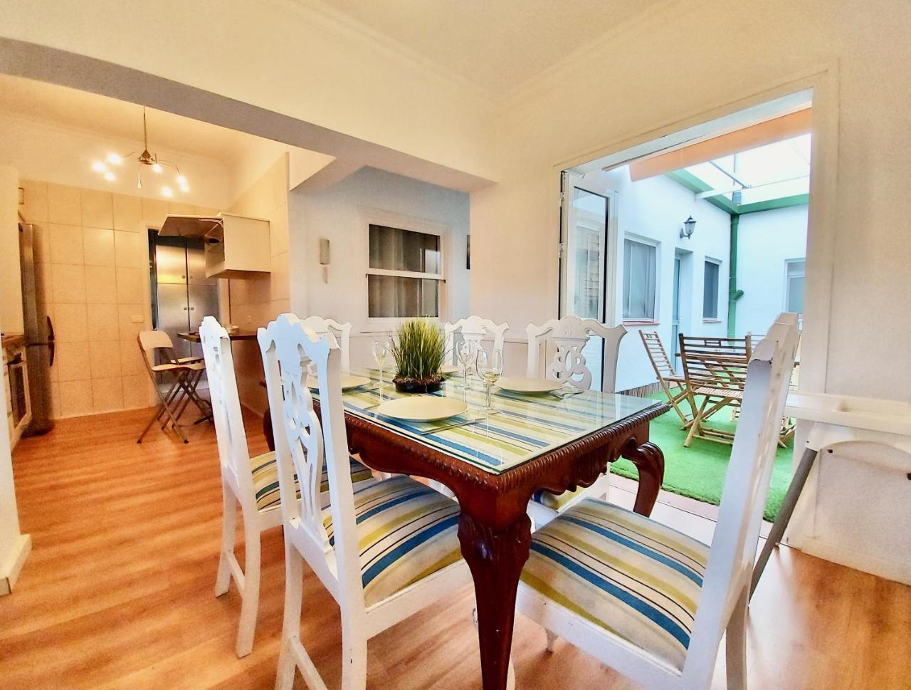 Palm Street Apartment