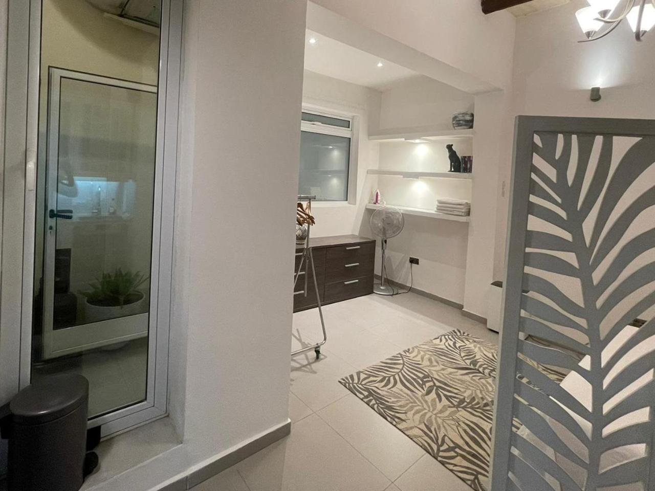 Valletta Most Central Studio Apartment 16th-Century Building (Adults Only) 2