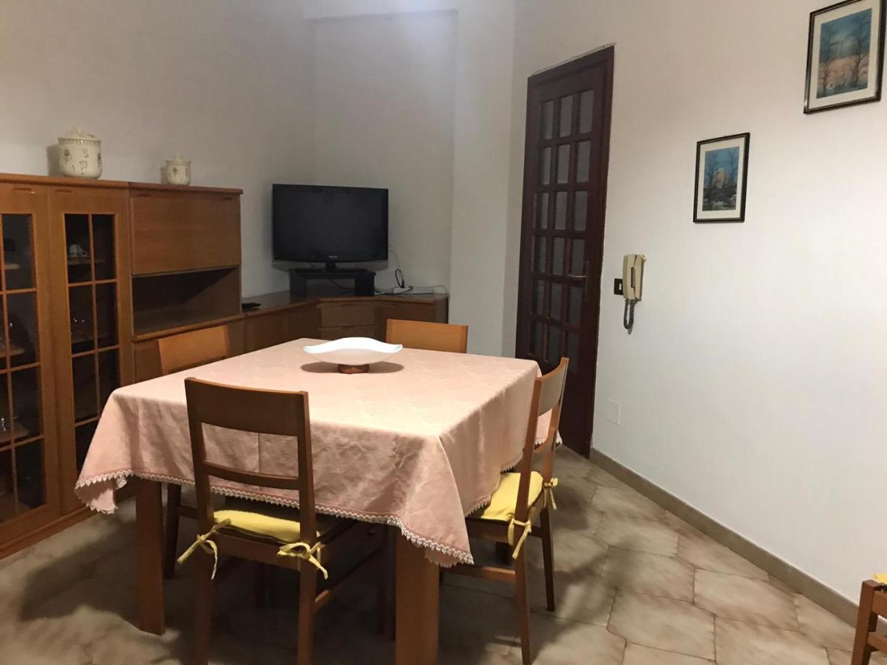 Appartamento Luminoso E Spazioso Al Primo Piano