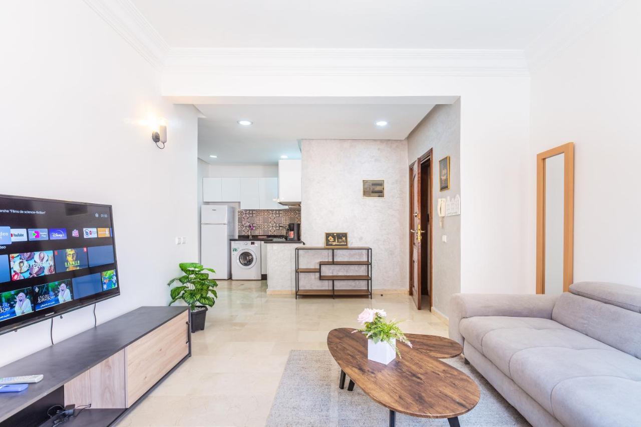 Relax Modern Piscine Near Menara Mall 1