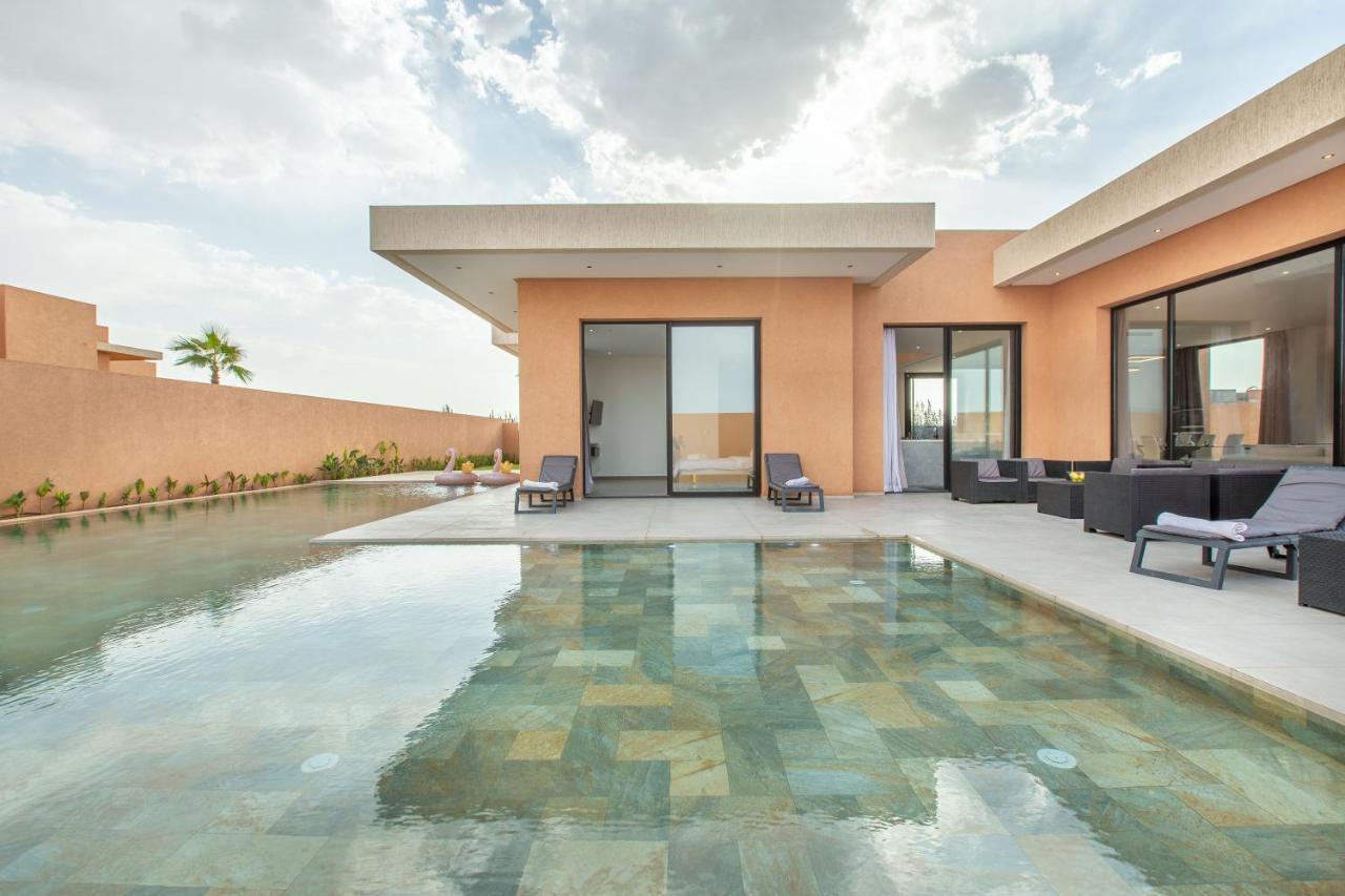 Villa Perle Rouge, Piscine , Cuisiniere, Billard, Playstation5 2