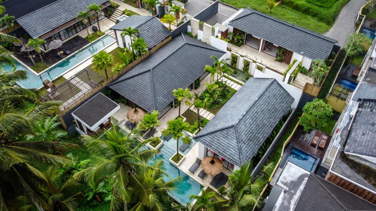 Villa Vertical Garden by Balisuperhost