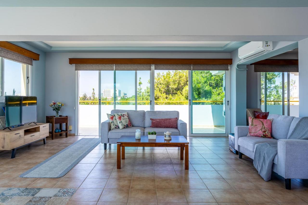 Melograno 3-Br Apt W/ Terrace in Larnaca 2