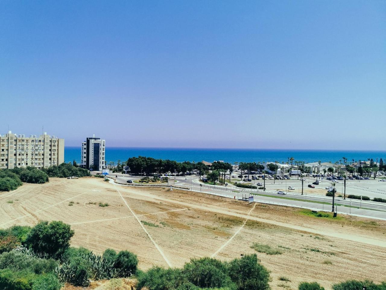 Mackenzie Seaview Paradise 2