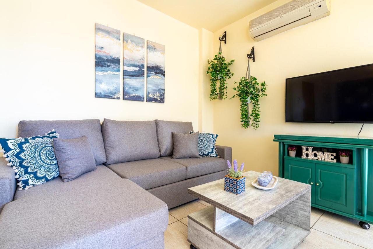 Blue Time 2-Bedroom Apartment in Larnaca 2
