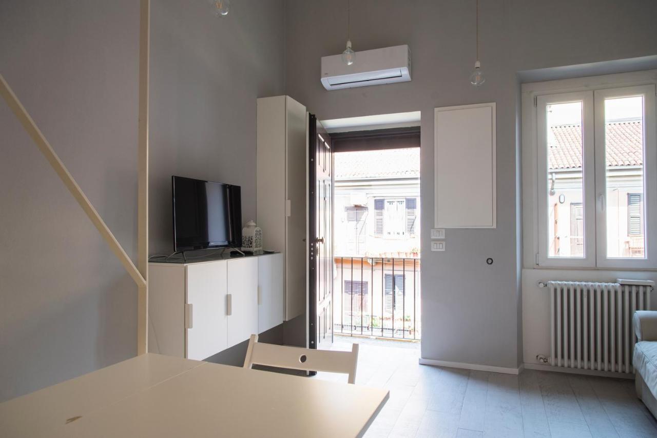 Youhosty - Custodi 12 1