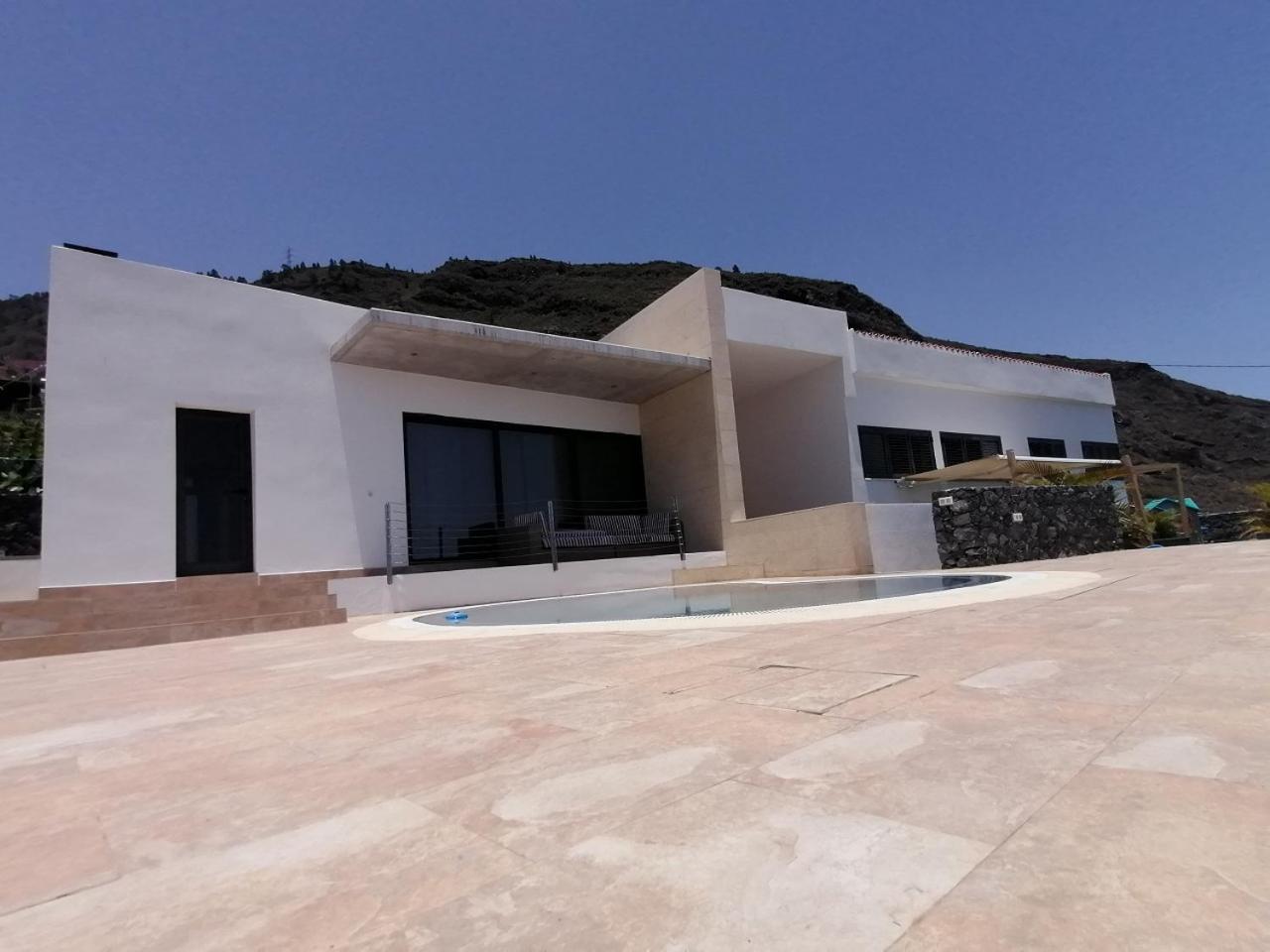 Villa “La Florida” - Wonderful Views - Pool – Wifi