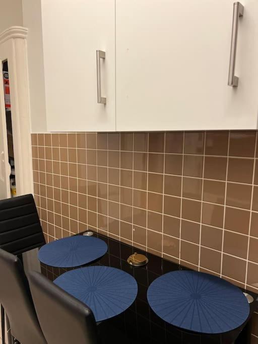 Lovely 2 Bed Flat in Soho! 1