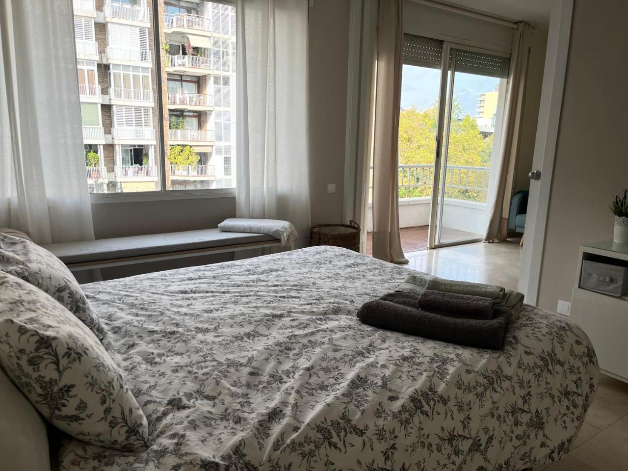 Precioso Y Tranquilo Apartamento Zona Alta Diagonal Barcelona