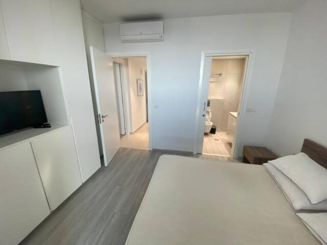 Mckenzie 2 Bedrooms Seaview Residence 2