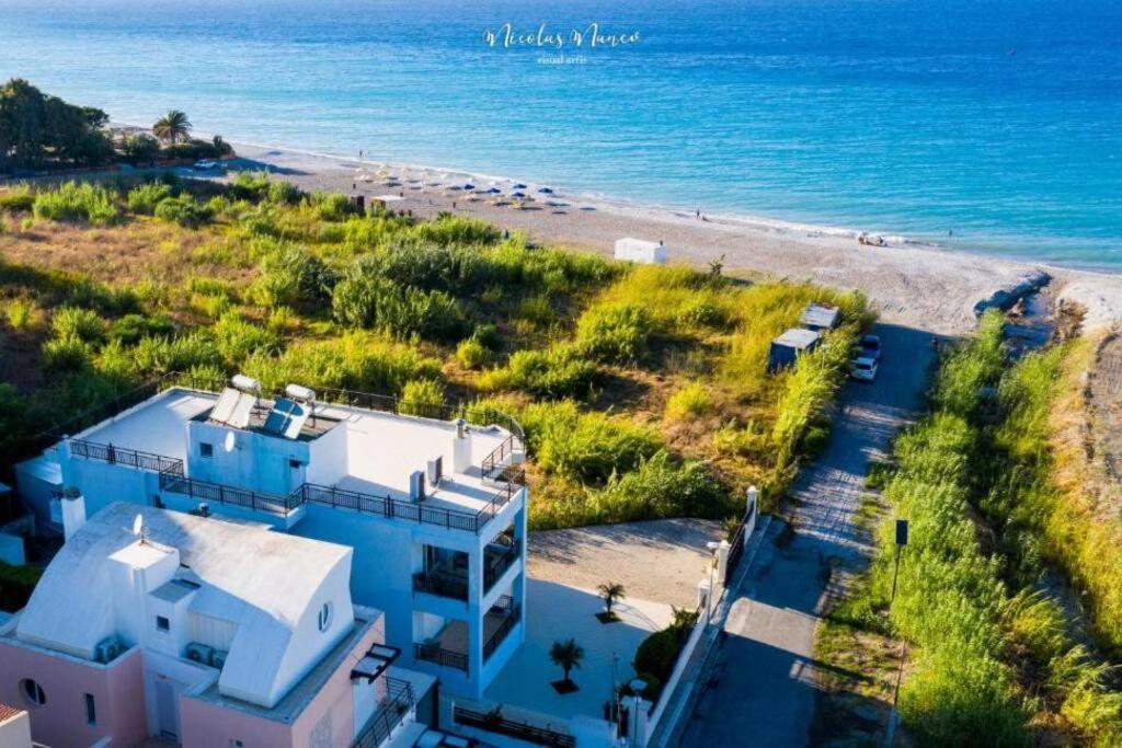 White&Blue Luxury Suites