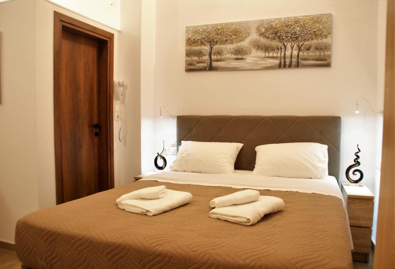 Evangelia's Little House