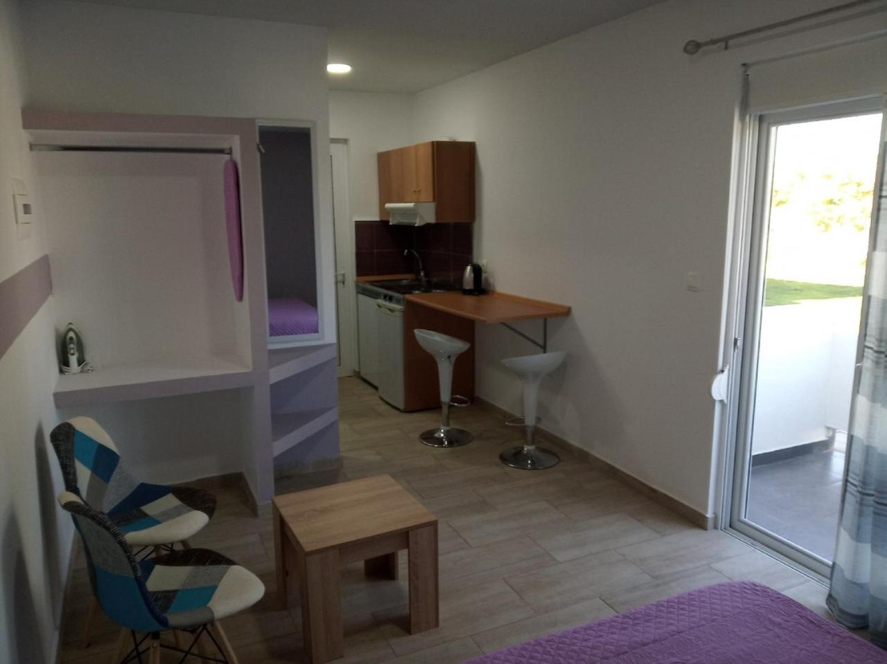 Toulas Studios & Apts No2 2