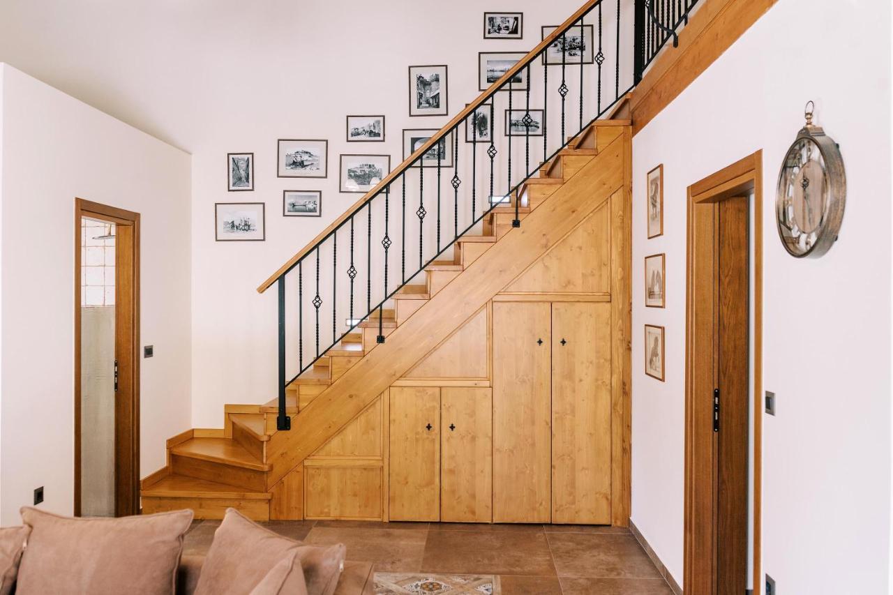 Stavlos Luxury Stone House 2