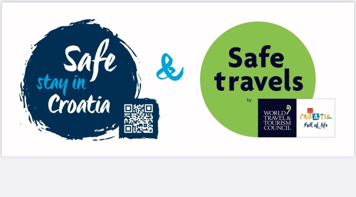 Niko's Charming Apartment with Free Parking 1