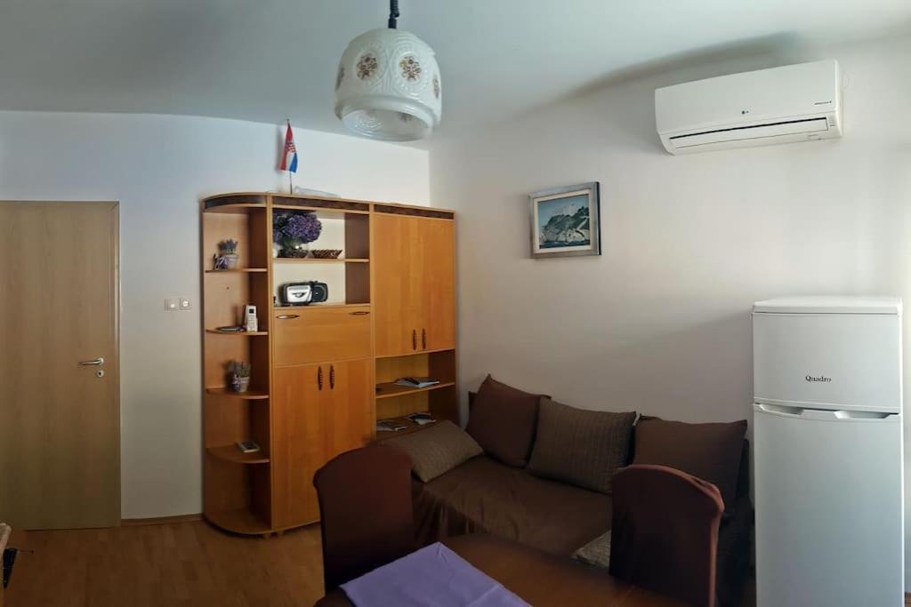 Cozy Apartment Skalini