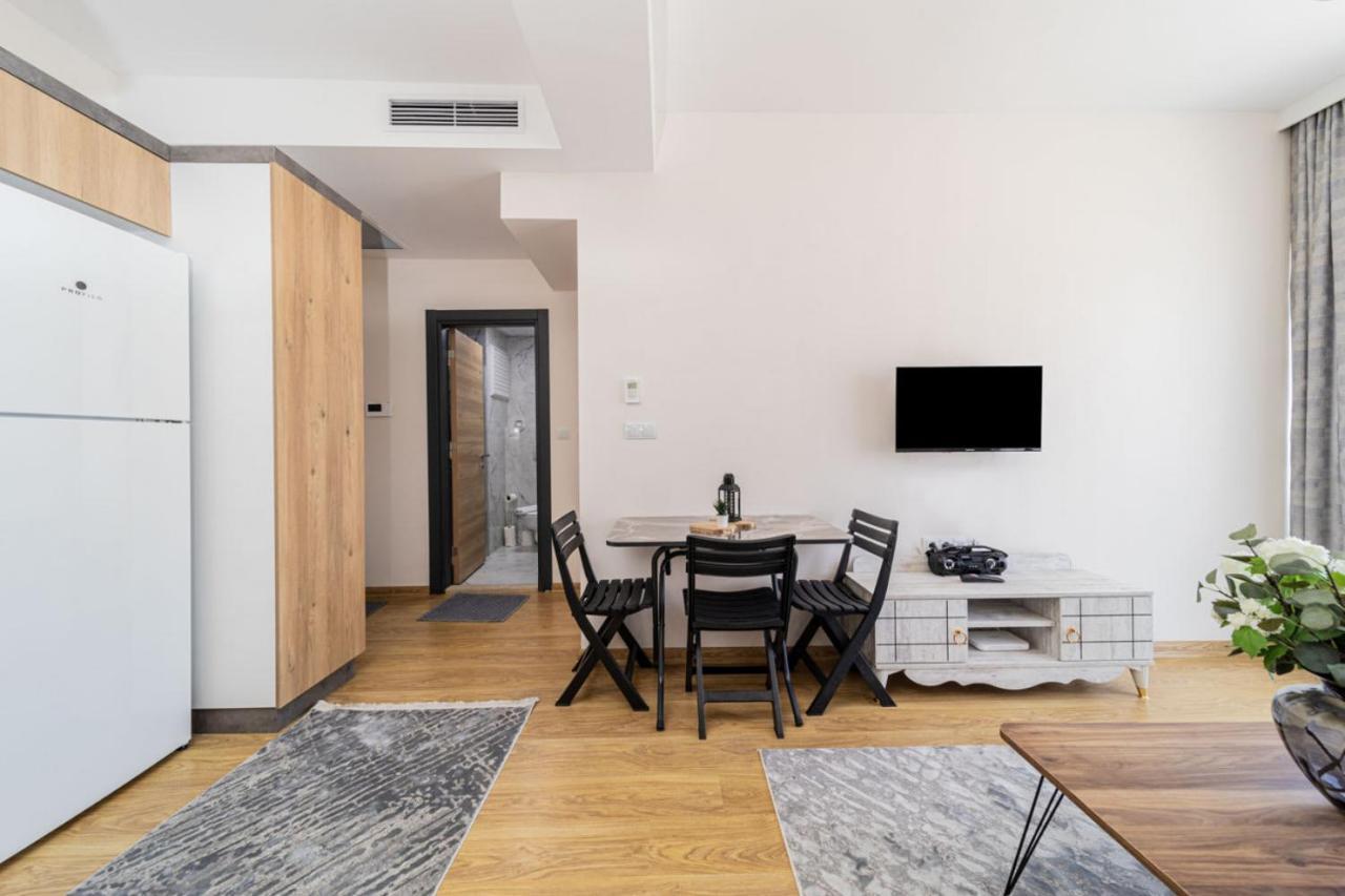 Great Flat with Shared Pool in Kepez 1