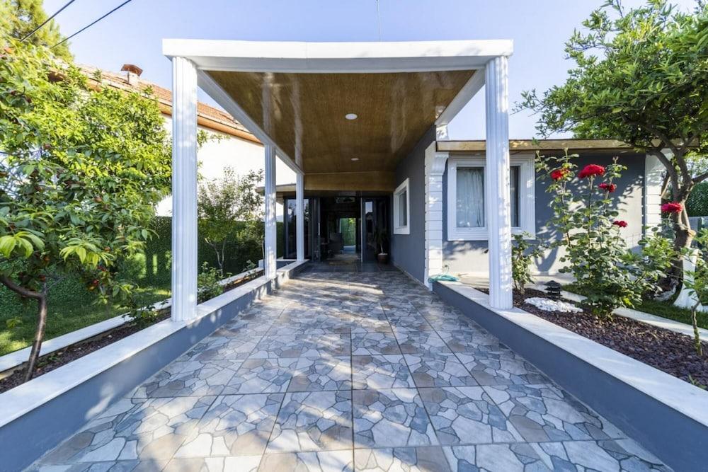 Villa with Private Pool Near Airport in Muratpasa 2