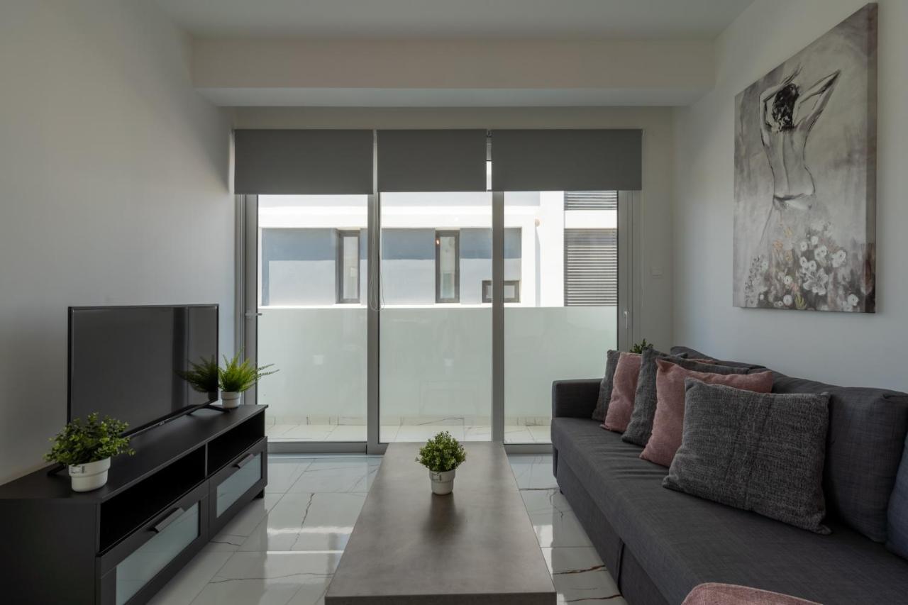 Roz Orchidea 1-Br Apt in Larnaca 2