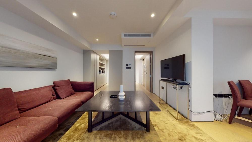 Maddox Street - 2 Bed