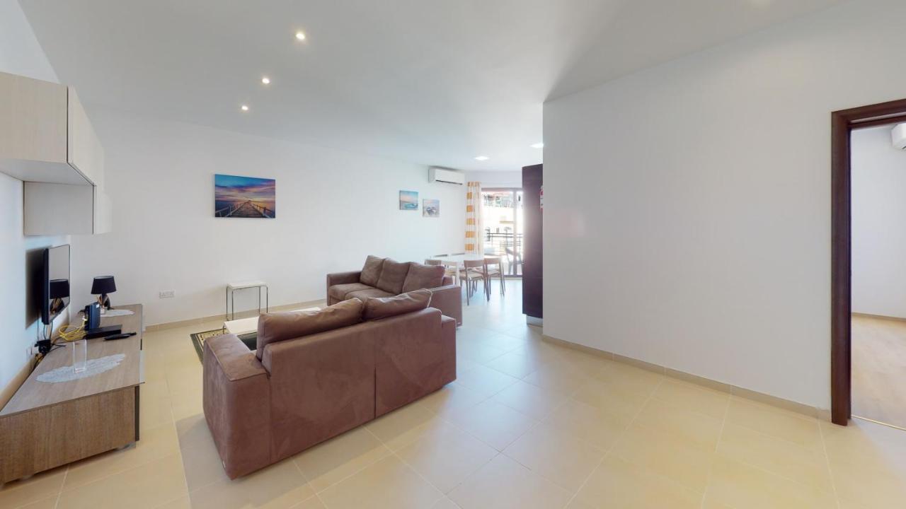 Spacious 2 Bedroom Apartment in Sliema 2