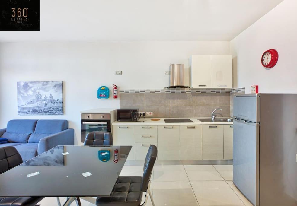 Beautiful, 2br Penthouse with Large Balcony + Bbq by 360 Estates 2