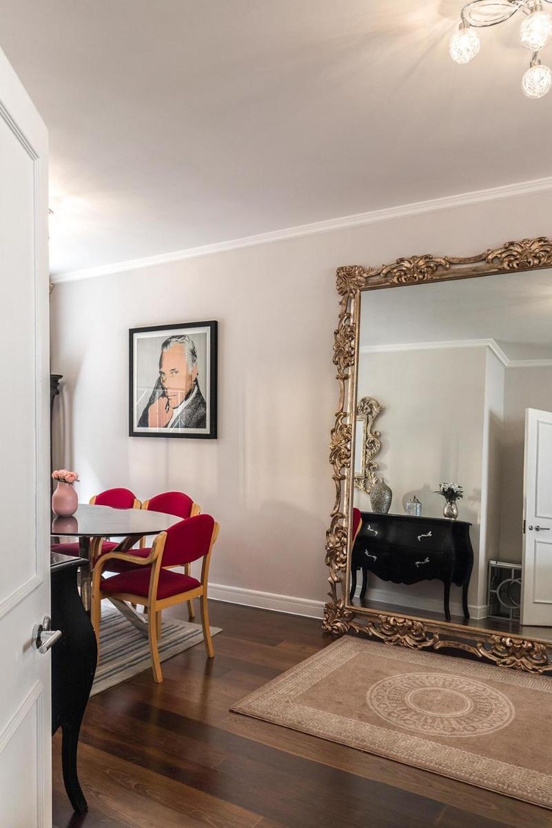 Picktheplace 3-Bedroom Portman Square 1