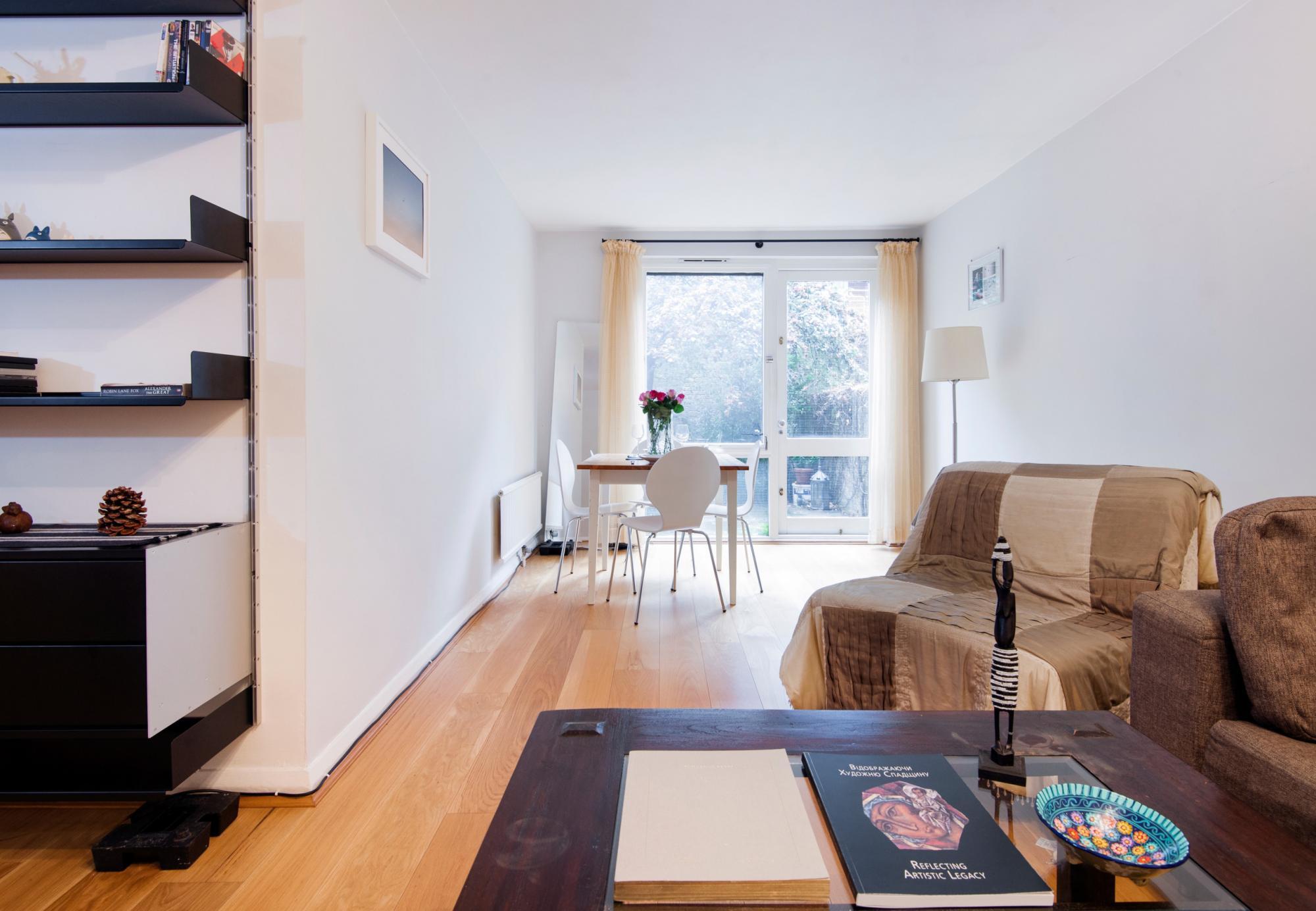 Lovely Flat in Literary London 1