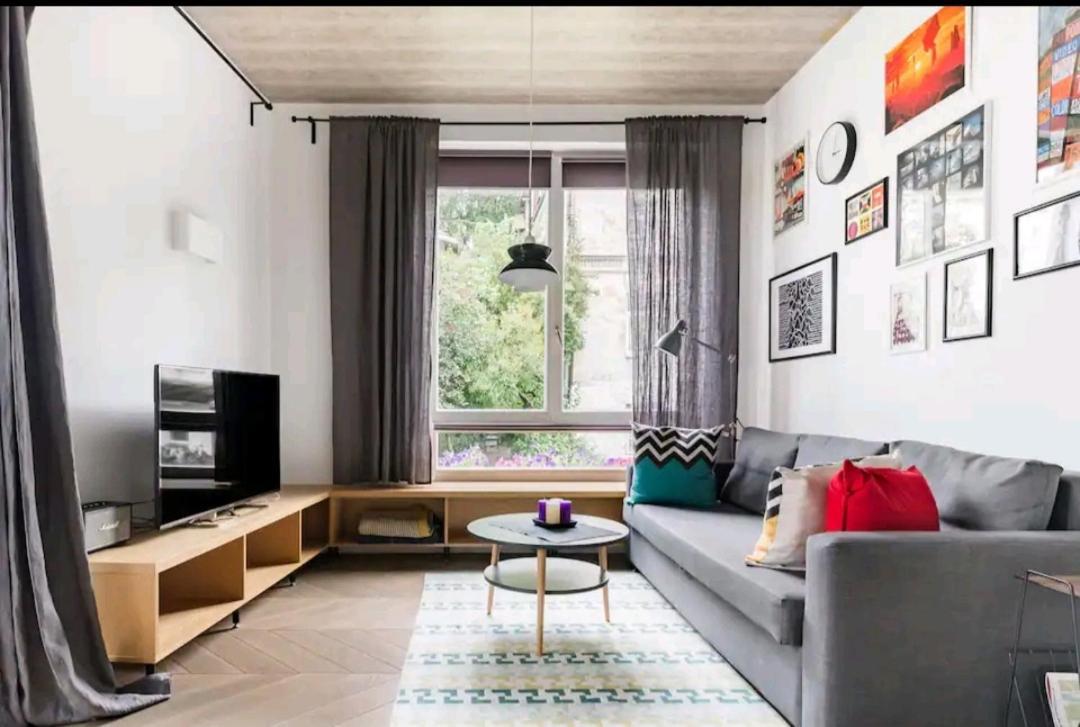 Brand New Old Town Park Apartment & Balcony 1